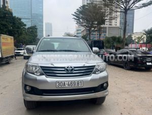 Xe Toyota Fortuner 2.7V 4x2 AT 2014