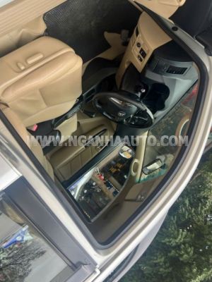 Xe Toyota Fortuner 2.7V 4x2 AT 2014